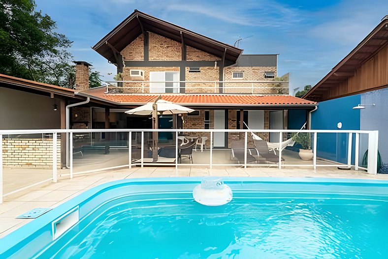 Casa com Piscina em Mariscal - 4 QUARTOS