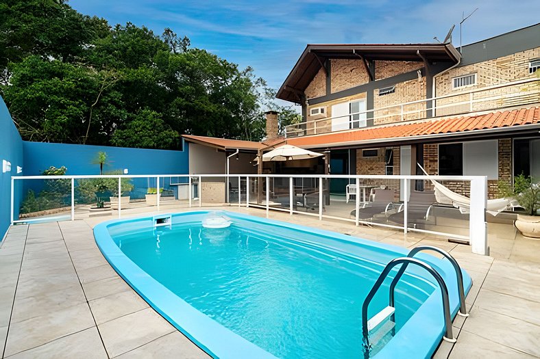 Casa com Piscina em Mariscal - 4 QUARTOS